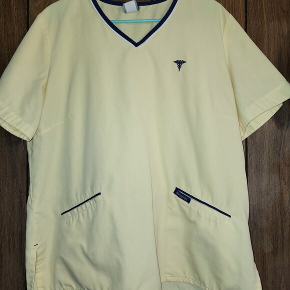 Metroscrubs XL Yellow Scrub Top w/Blue accents - Picture 7 of 9